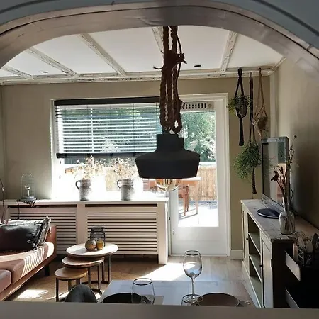 Apartment Sfeervol Gerenoveerd Dichtbij Zee. *